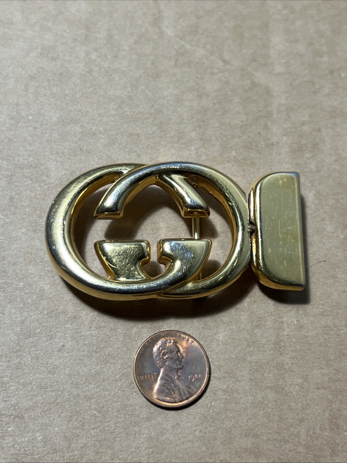 Gucci Interlocking Belt Buckle Gold Parfums Mod Brev Monogram 2.5 x 1.5 in