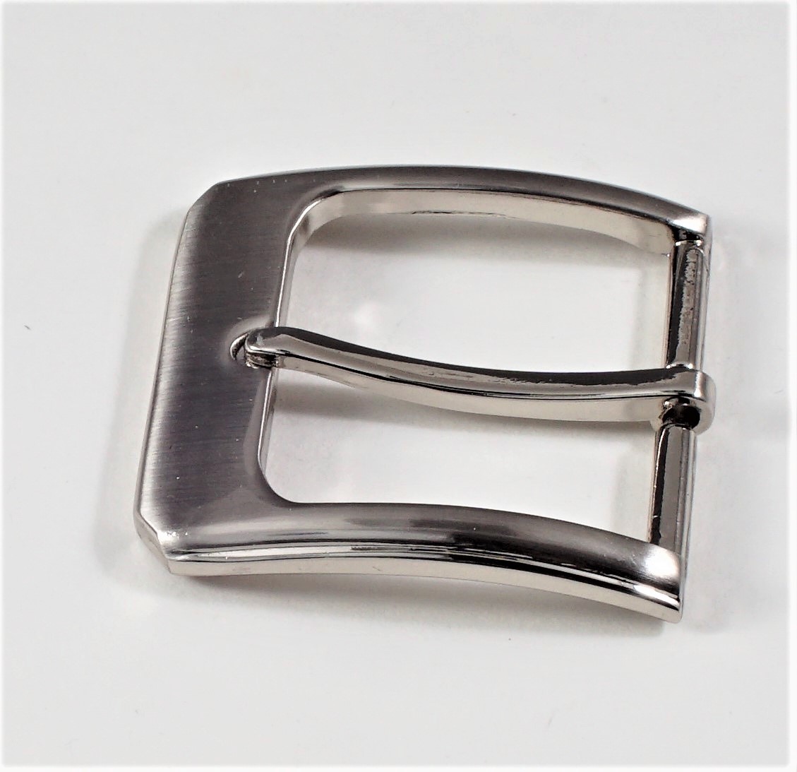 New 1 1/2&Prime; (38mm) buckle(#T7) high quality pin style brushed nickel color USA