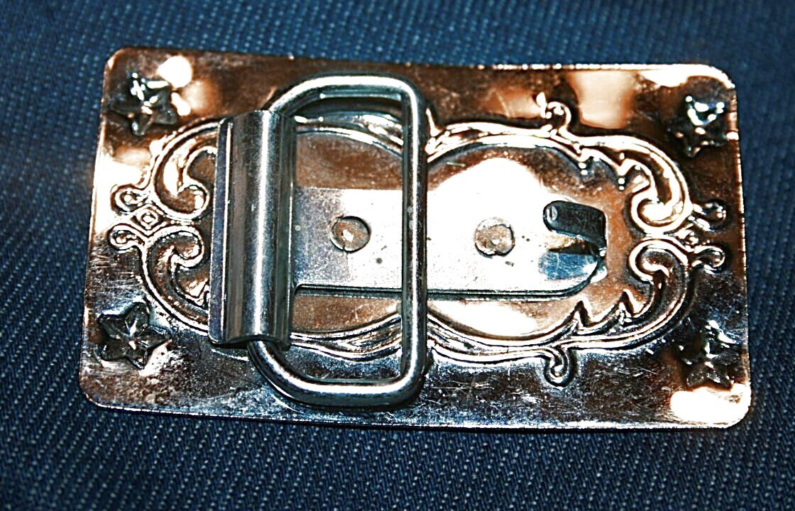 3&Prime; x 1-1/2&Prime; Silvertone Metal Gun Belt Buckle