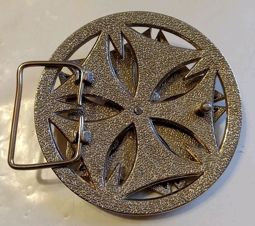 SPINNER BELT BUCKLE METAL PREOWNED COWBOY BLING CHROME