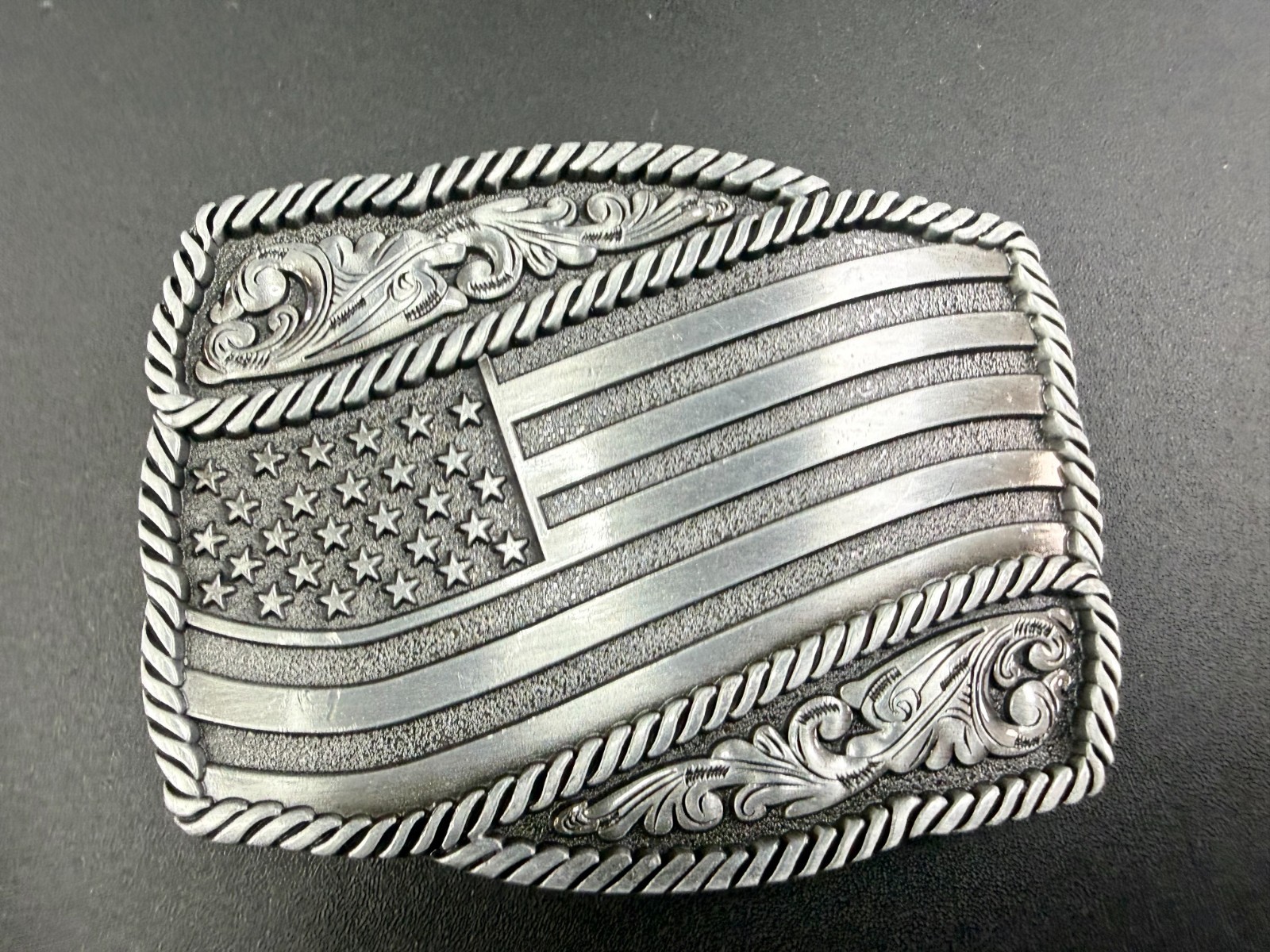 Waving American Flag Patriotic Silver Color Rope Border Western NOS Belt Buckle