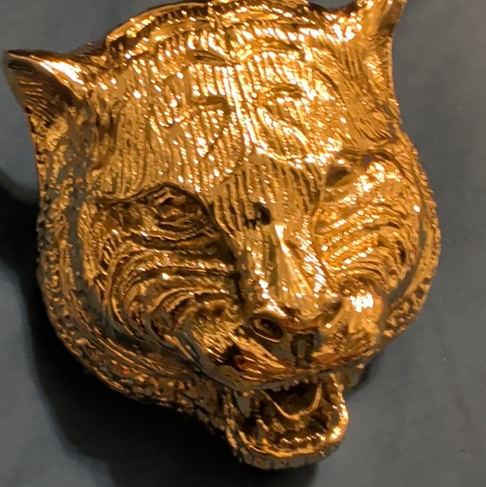 tiger belt buckle