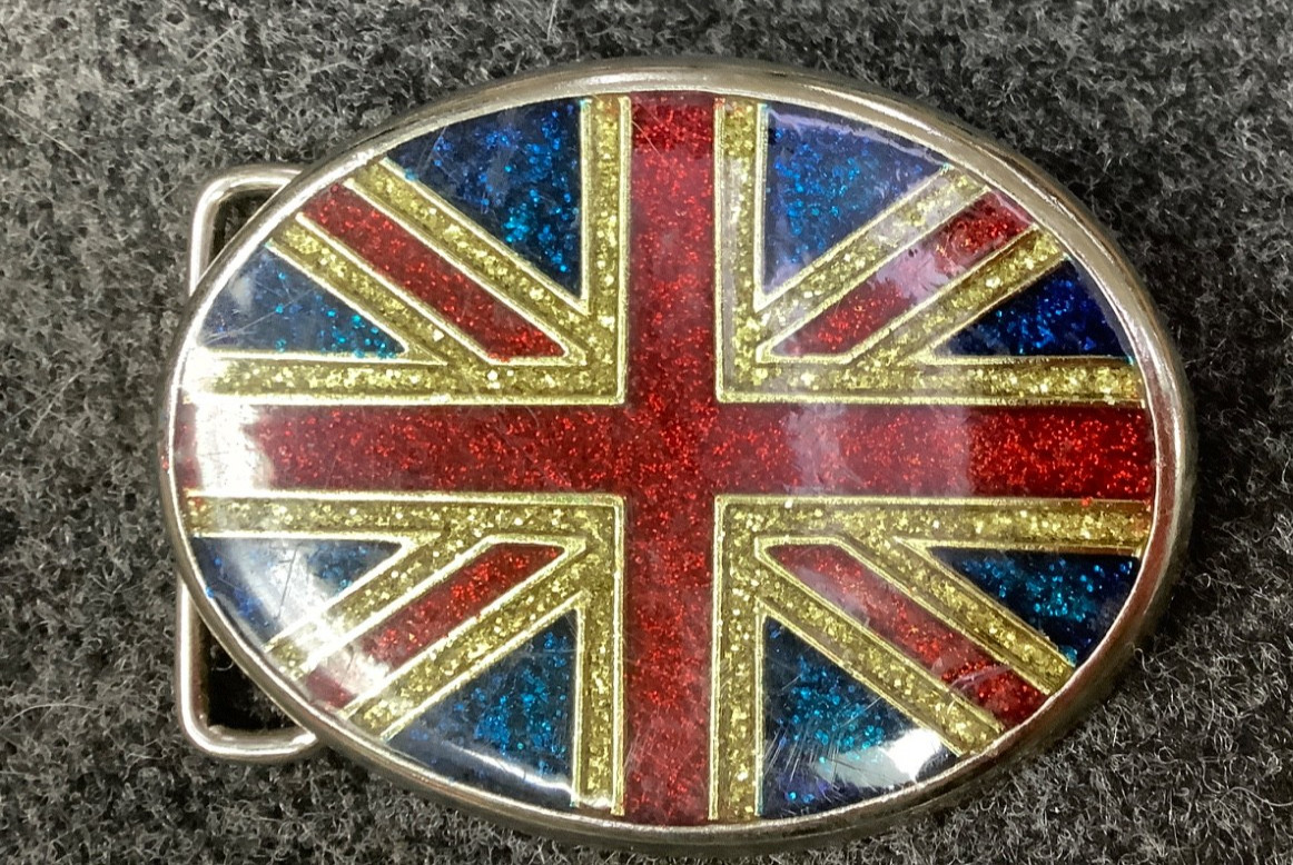 BELT BUCKLE, BRITISH UNION JACK FLAG, GLITTER ENAMEL (OVAL SHAPE, 3&Prime; X 2.5&Prime;)