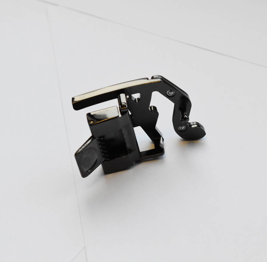 Men Black W Silver Grey Salvatore Ferragamo « SF » Logo Belt Buckle for 3.5cm Belt