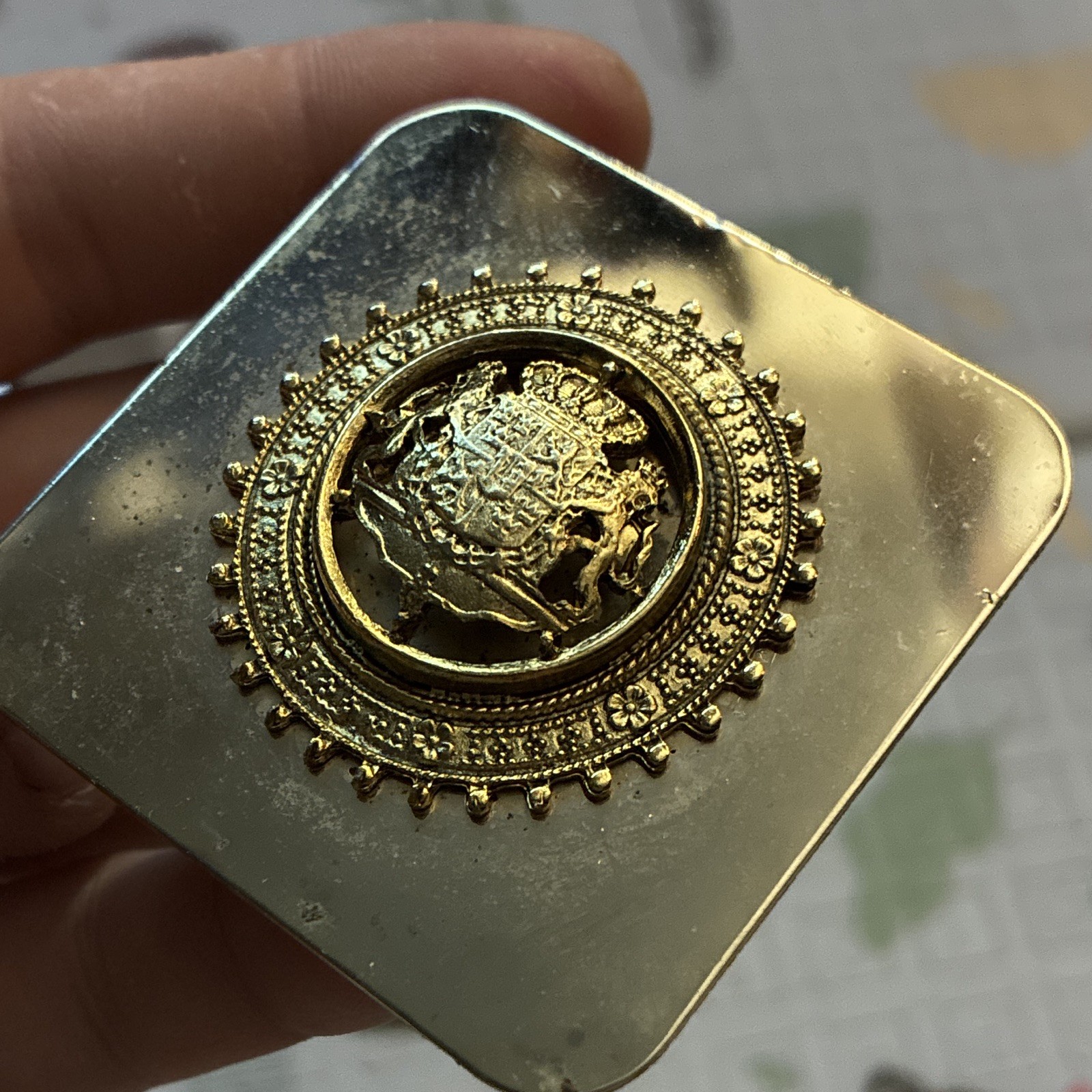 Gold Tone Metal Slide Belt Buckle Coat of Arms Crest Medallion