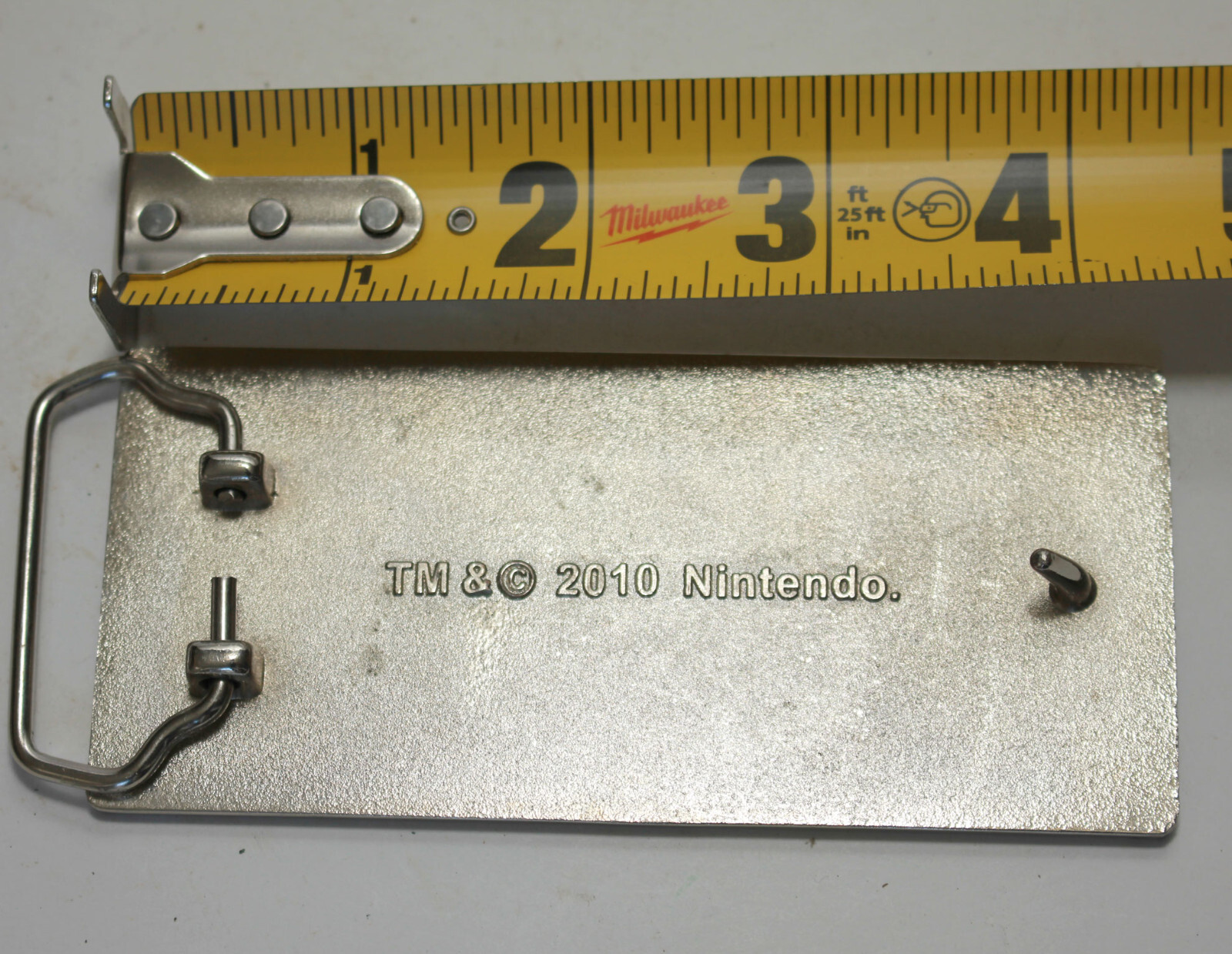 Vintage NINTENDO NES Controller Enamel Belt Buckle 2010 – Fits 1-1/2&Prime; Wide Belt