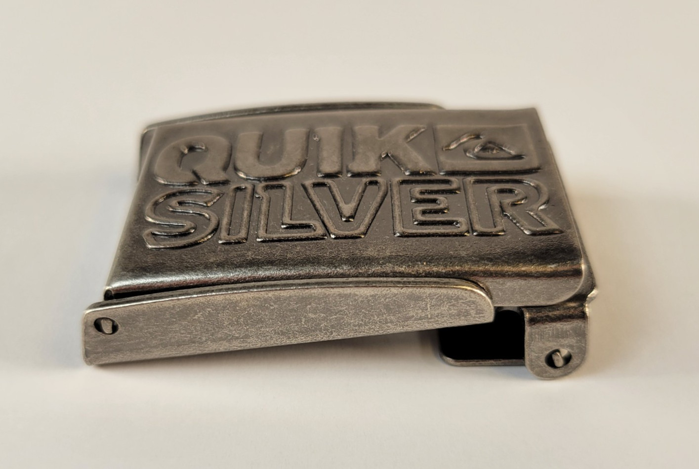 Quicksilver Belt Buckle skate streetwear-Bottle opener on back