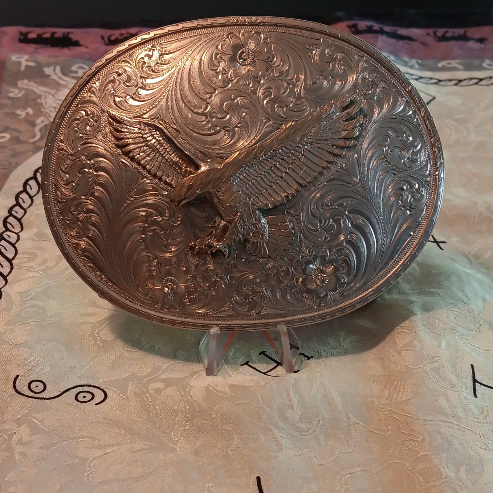 Gist Men&rsquo;s Western Oval Belt Buckle Eagle Floral Engraved 2-Tone 1.5in