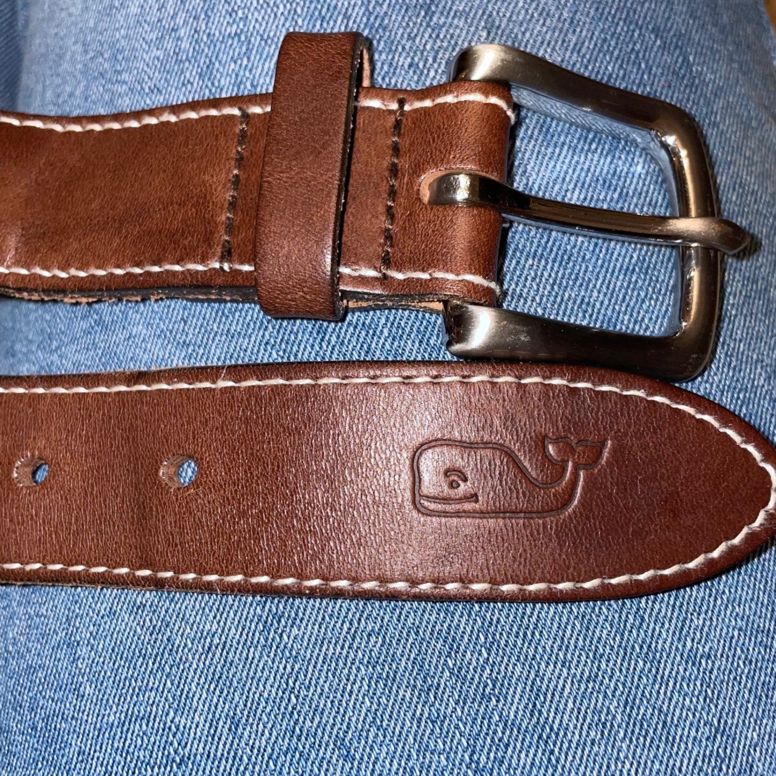 Vineyard Vines Shep & Ian 34 red fish print on silk cotton canvas brass buckle