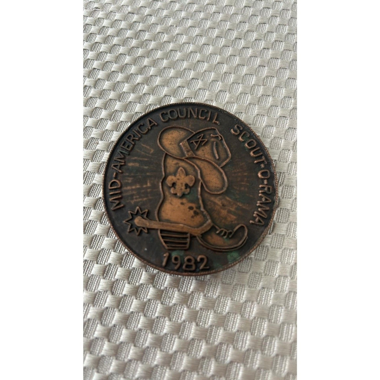 Vintage 1982 Bronze Boy Scouts Mid America Council Scout O Rama Belt Buckle
