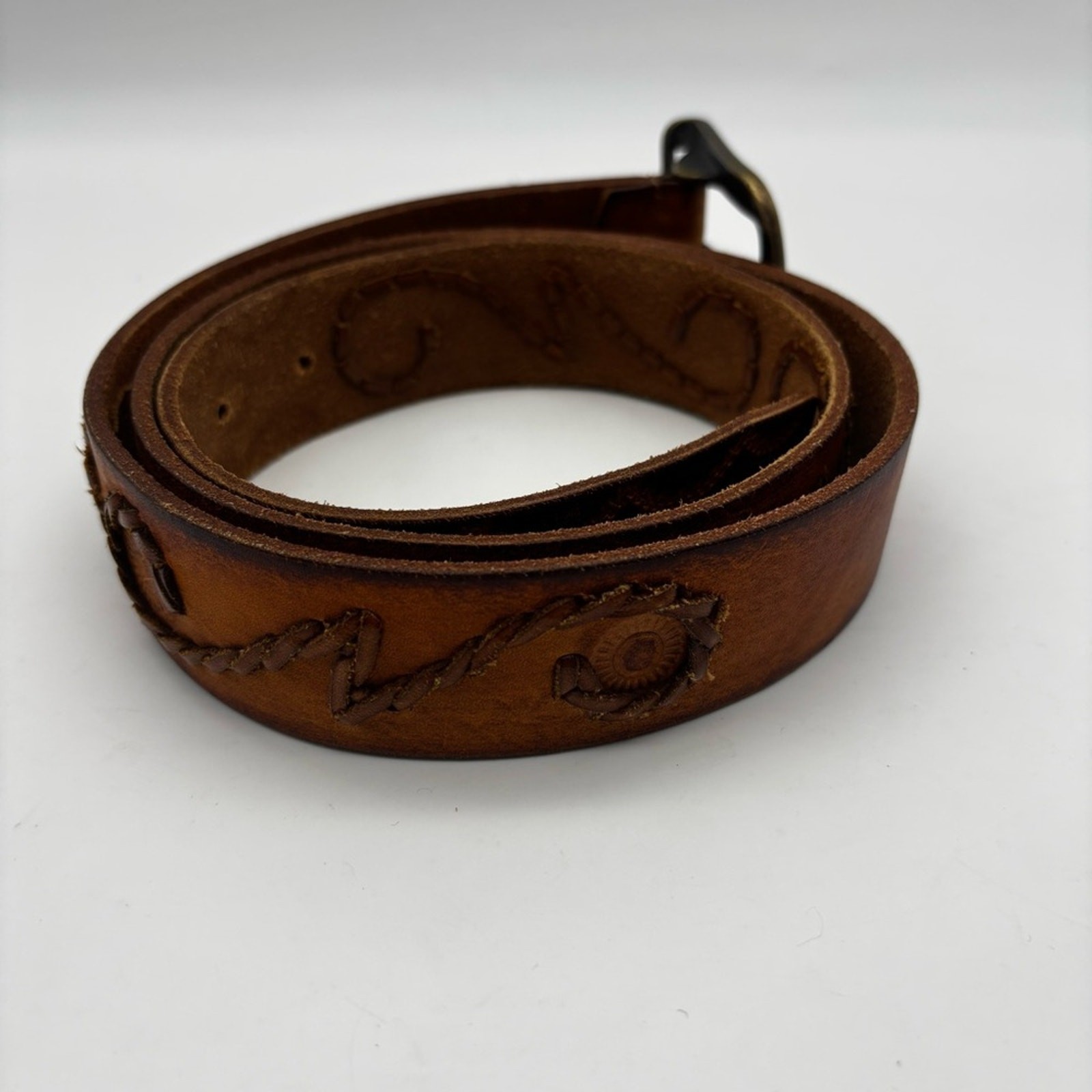 Levi’s Men’s Tooled and Braided Stitched Brown Leather Belt Western Hippy