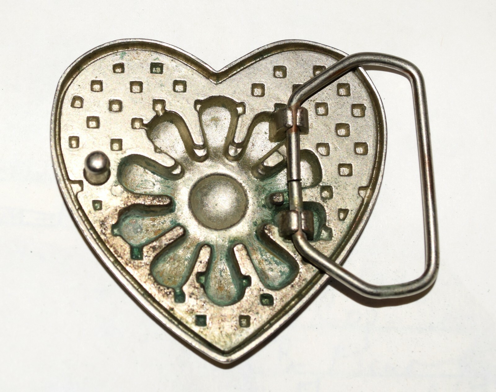 Studded Heart with 3 Dimensional Flower Silver Plated Belt Buckle