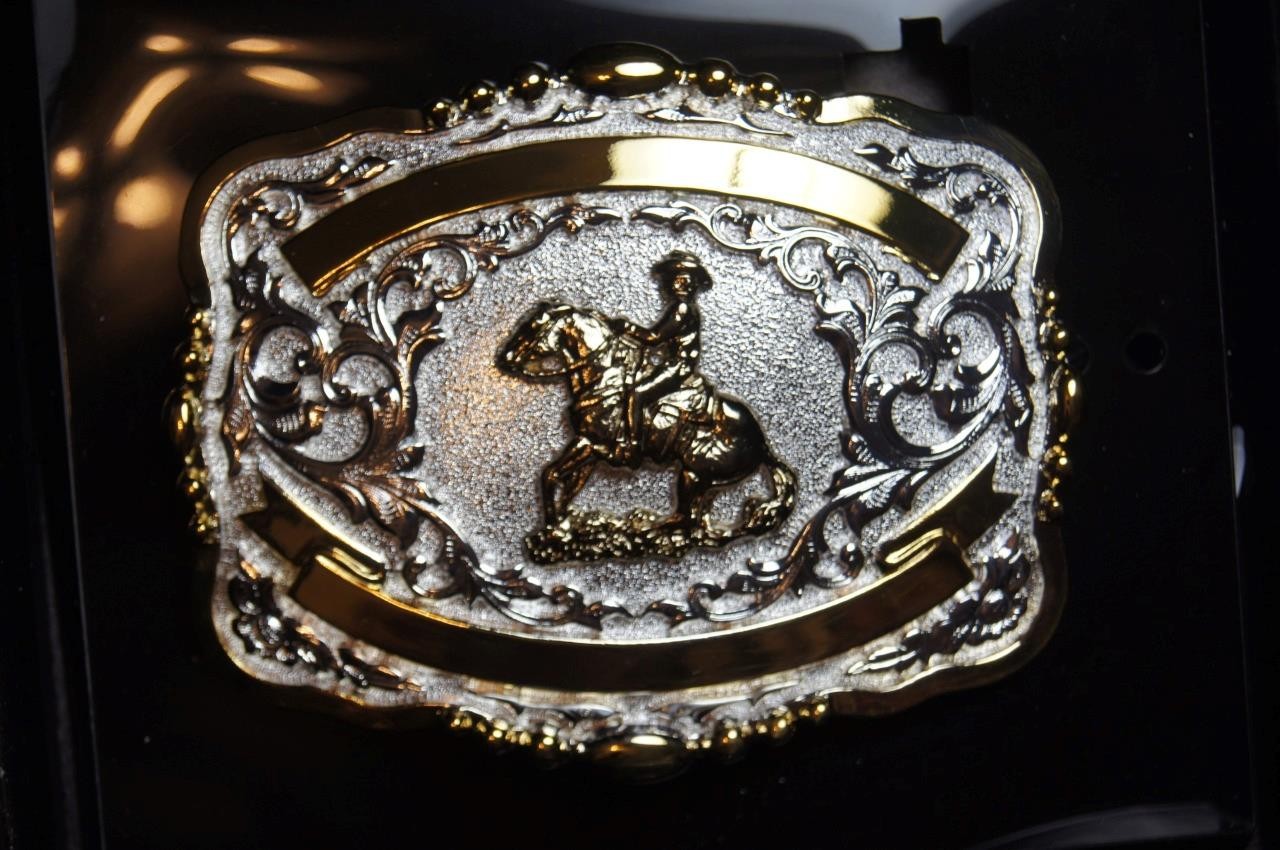 Lightning Ridge Crumrine Western Belt Buckle Trophy Reiner 2 Ribbons 38424