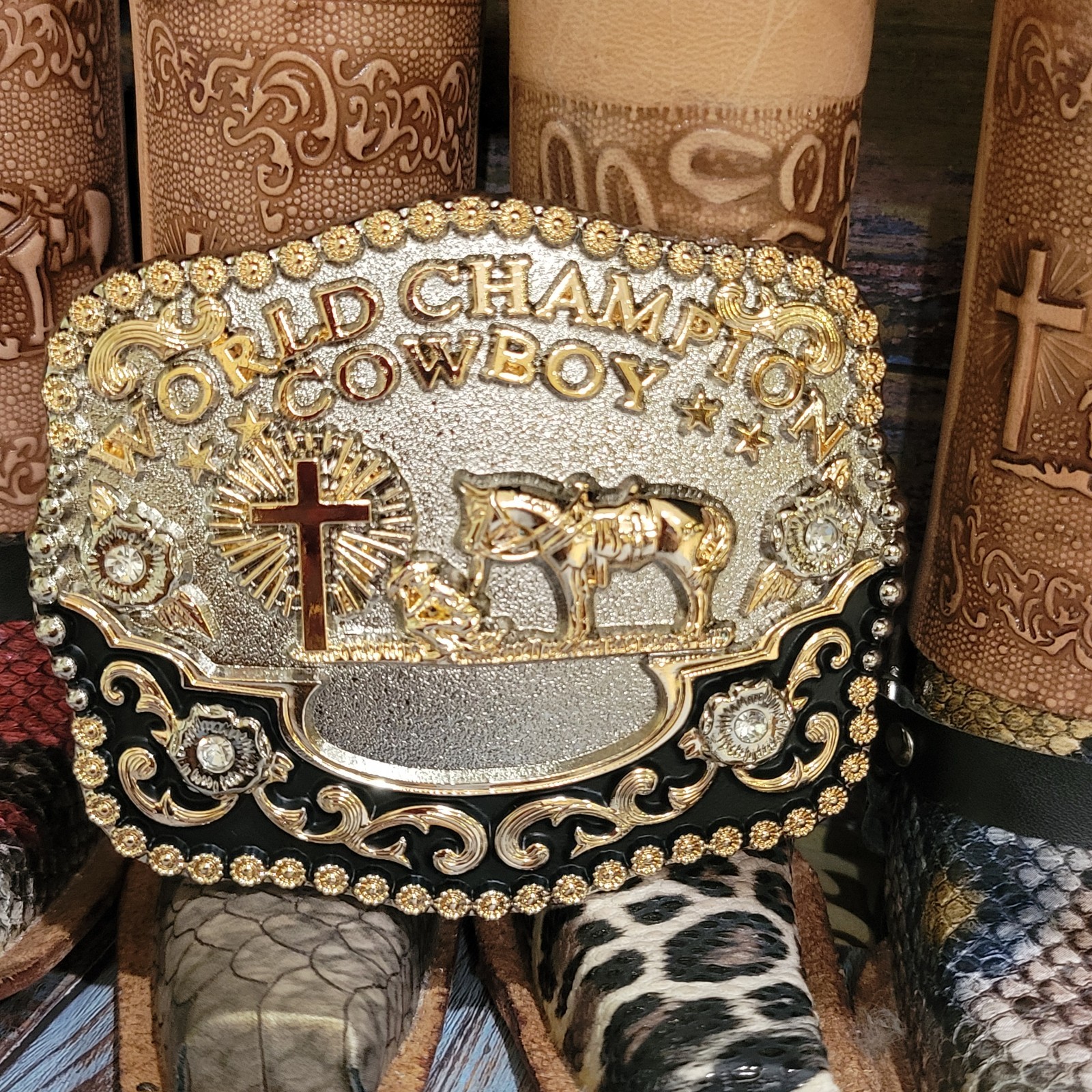Praying Cowboy Champion Belt Buckle Western Hebilla Rodeo Silver & Rosetone
