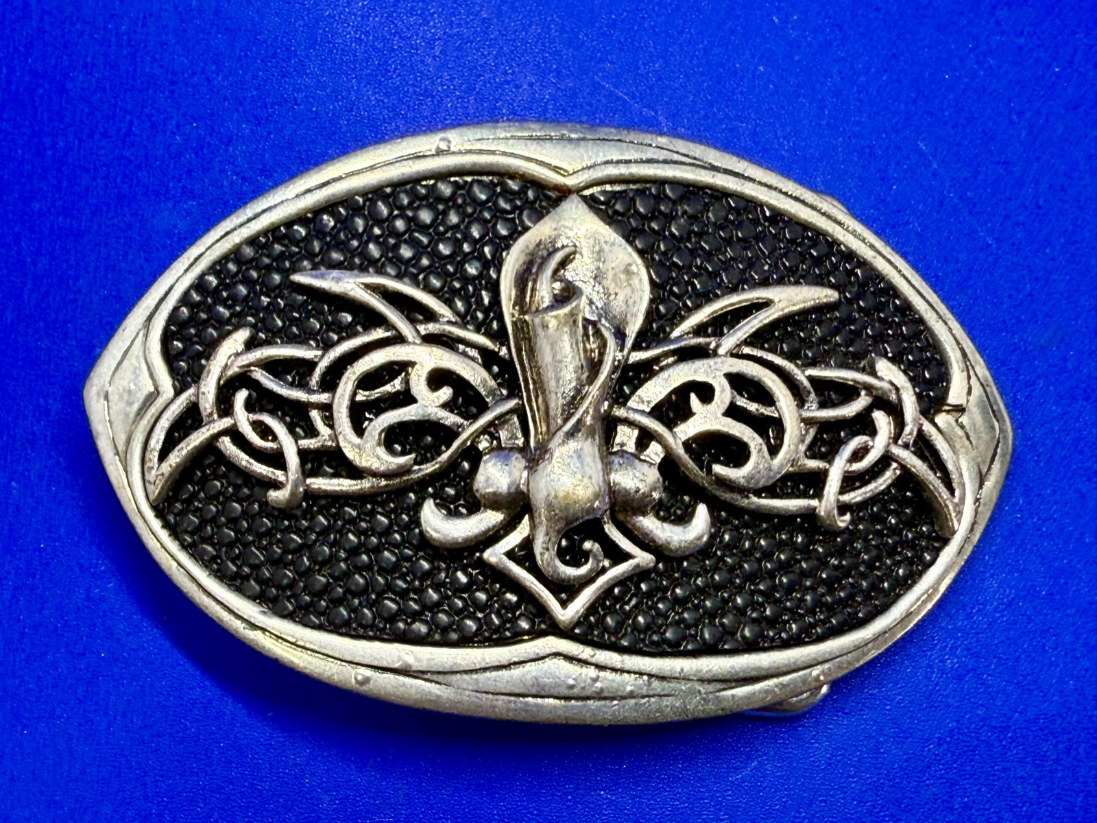 Celtic Knot Fleur De Lis Symbol Gothic Punk Vibe Black Silver Color Belt Buckle