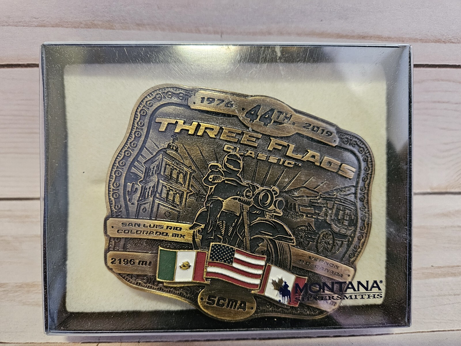 THREE 3 FLAGS CLASSIC MEXICO USA REGINA CANADA BELT BUCKLE 2019 NIP