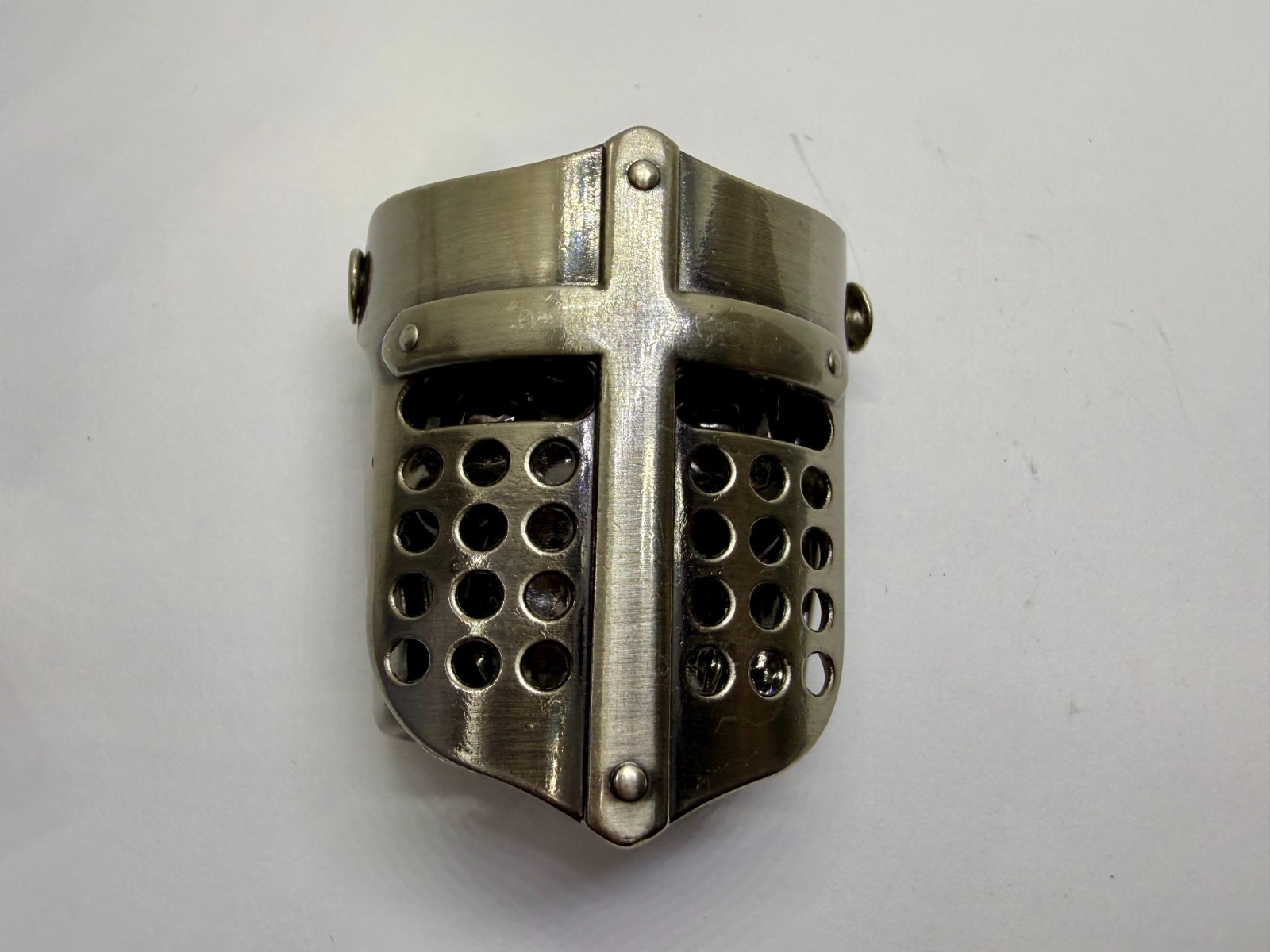 Skull Wearing Hinged Knights Helmet Medieval Figural Moving Shield Belt Buckle