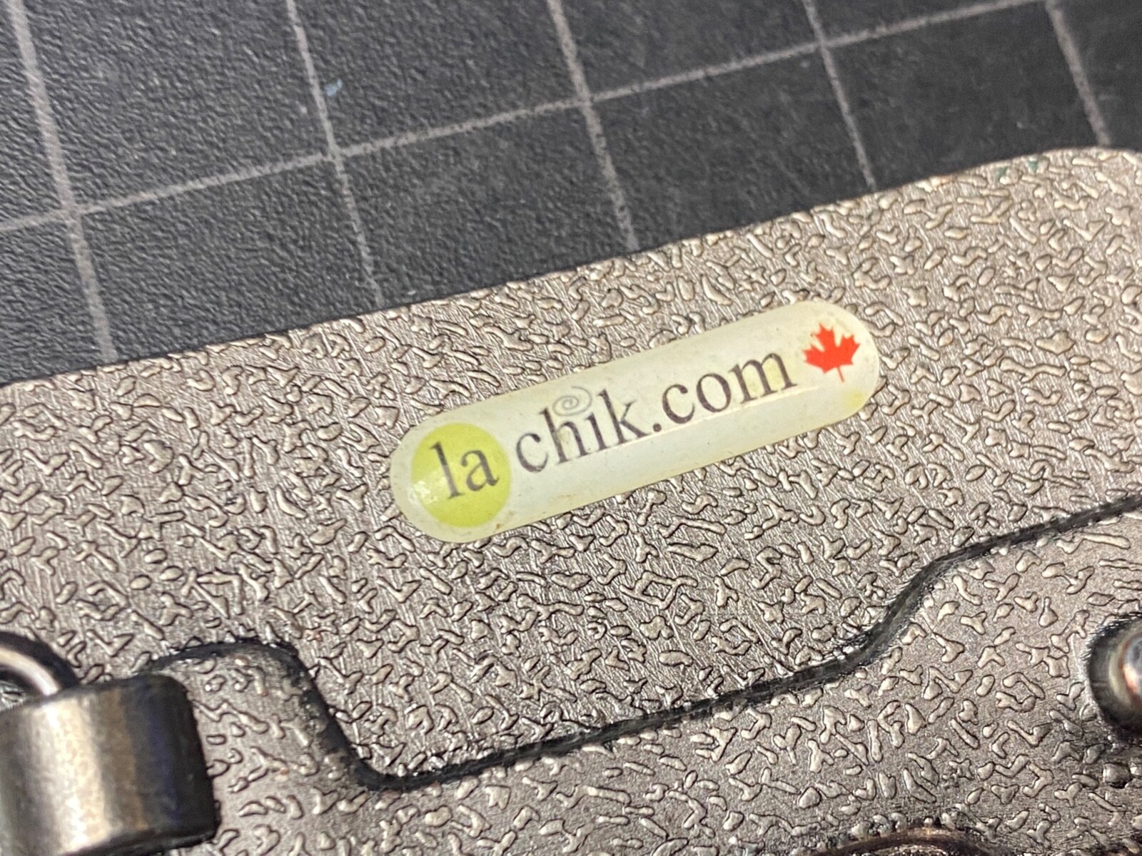 Cb1 Cb #1 Black And Red Color Belt Buckle By La Chik – Canada
