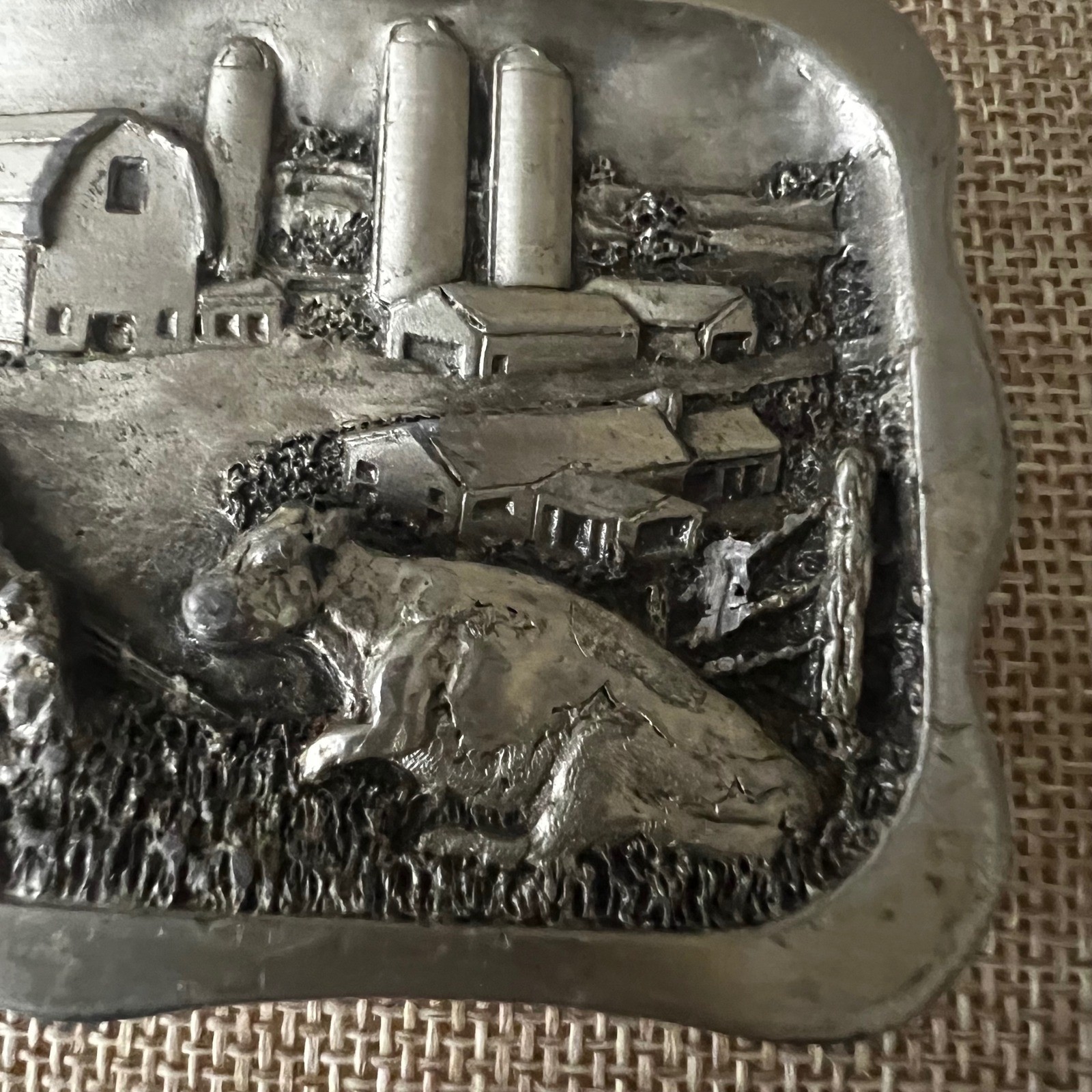 Vintage 1983 Bergamot Brass Works Cow Barn Farm Belt Buckle Pewter Size Farmcore