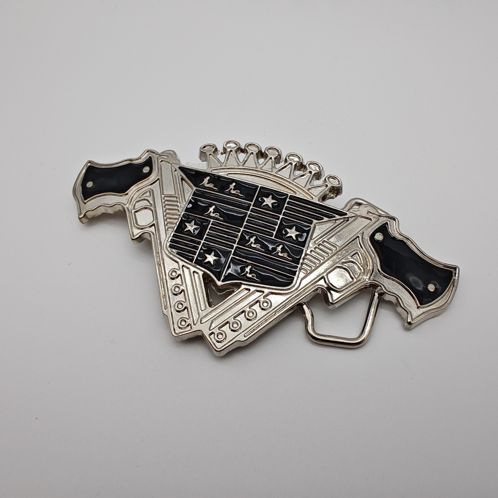 Western Outlaw Style Belt Buckle Crossed Revolvers Silver Tone Black Enamel