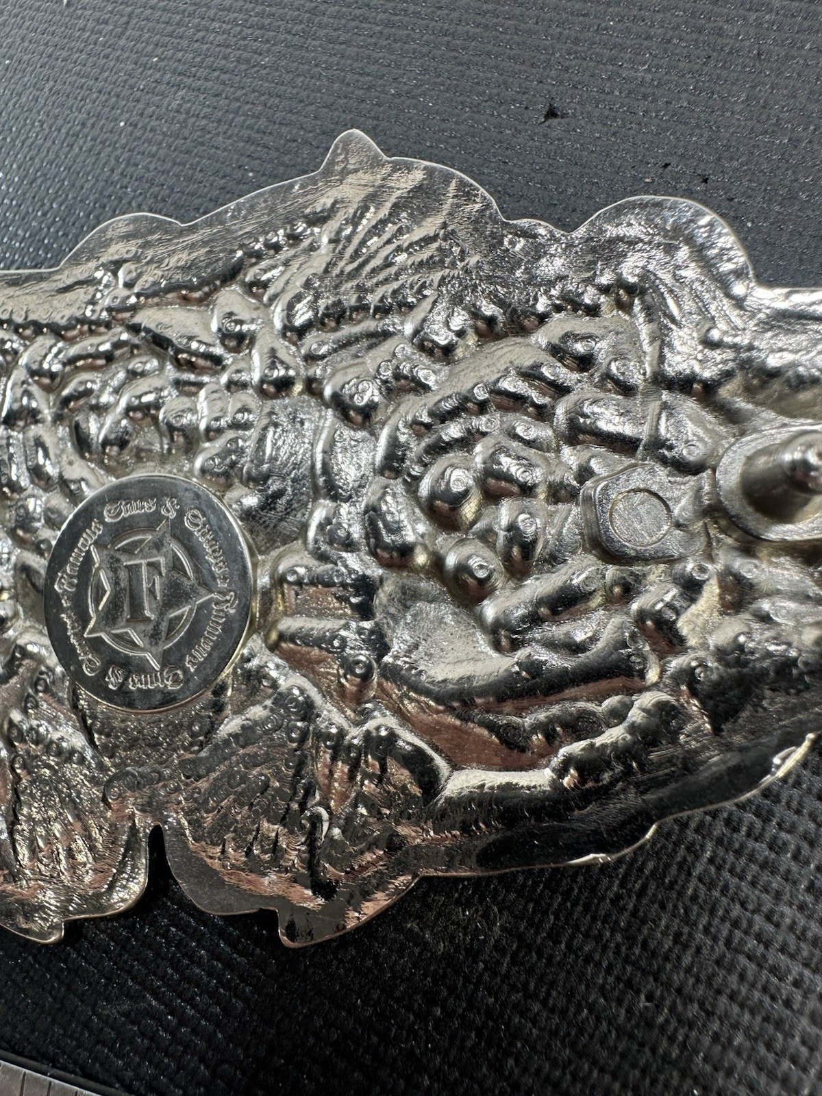 Famous Stars & Straps Triple Rose Belt Buckle Travis Barker Y2K Blink-182