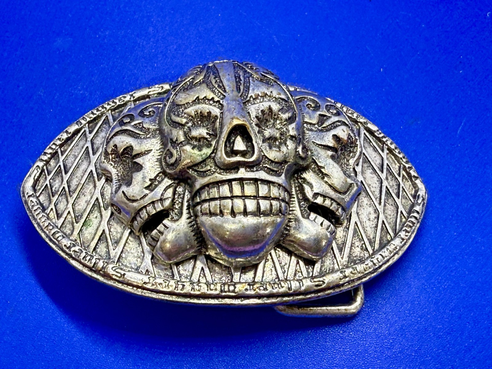 Three Sugar Skull Head Mexican Día de los Muertos Day of the Dead Belt Buckle