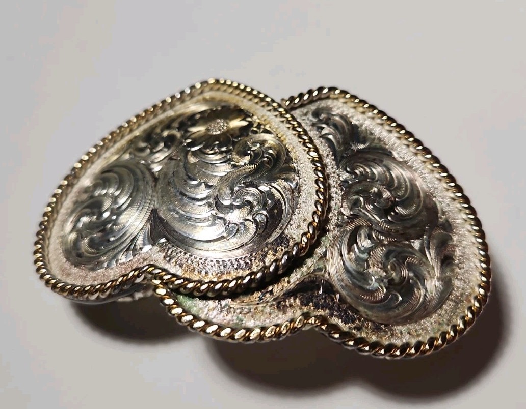 MONTANA SILVERSMITHS Double Heart Western Belt Buckle Silver-tone Gold-tone