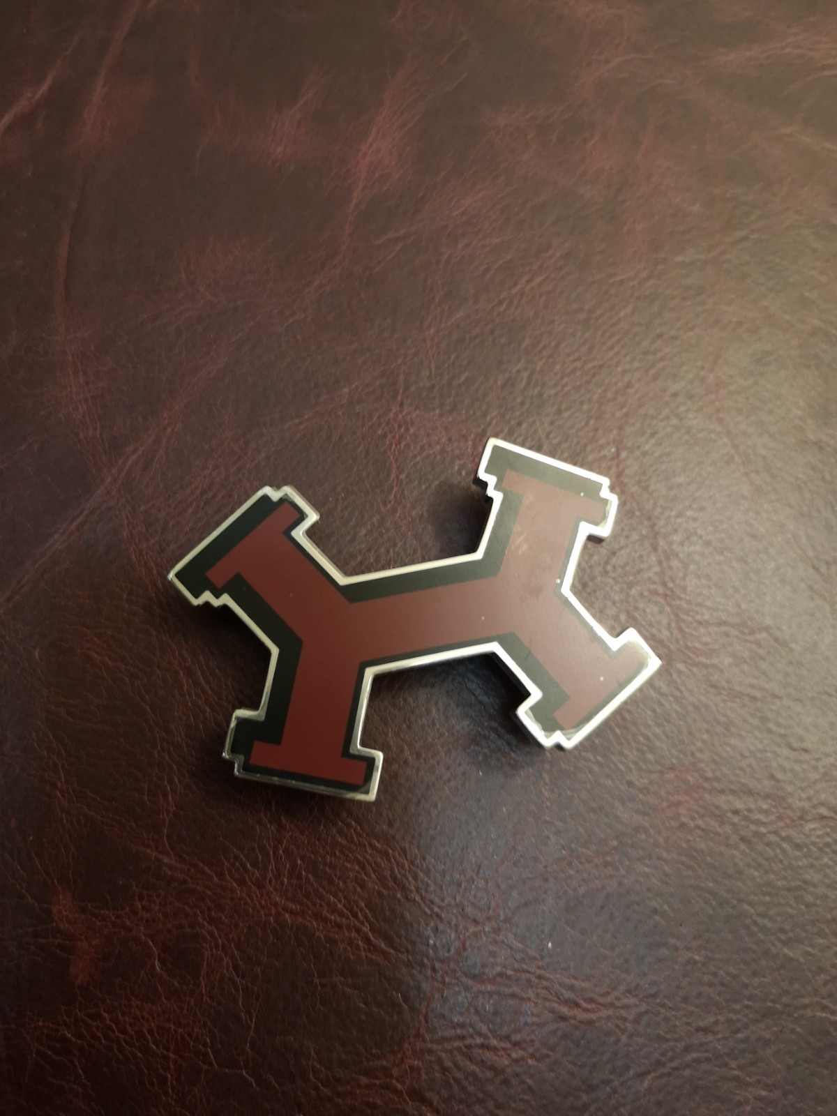 Hermes Red Lacquered Enamel Palladium Street Belt Buckle. h32mm