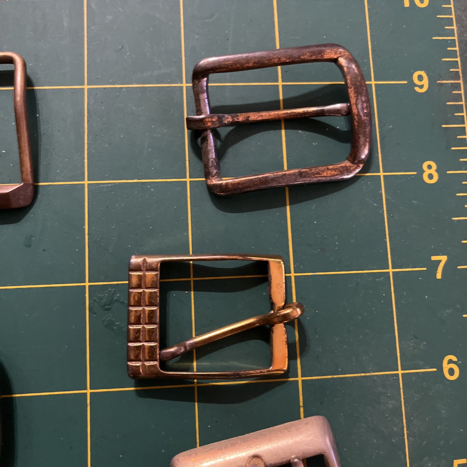 Lot 10 Brass Vintage Mens & Women&rsquo;s Belt Buckles
