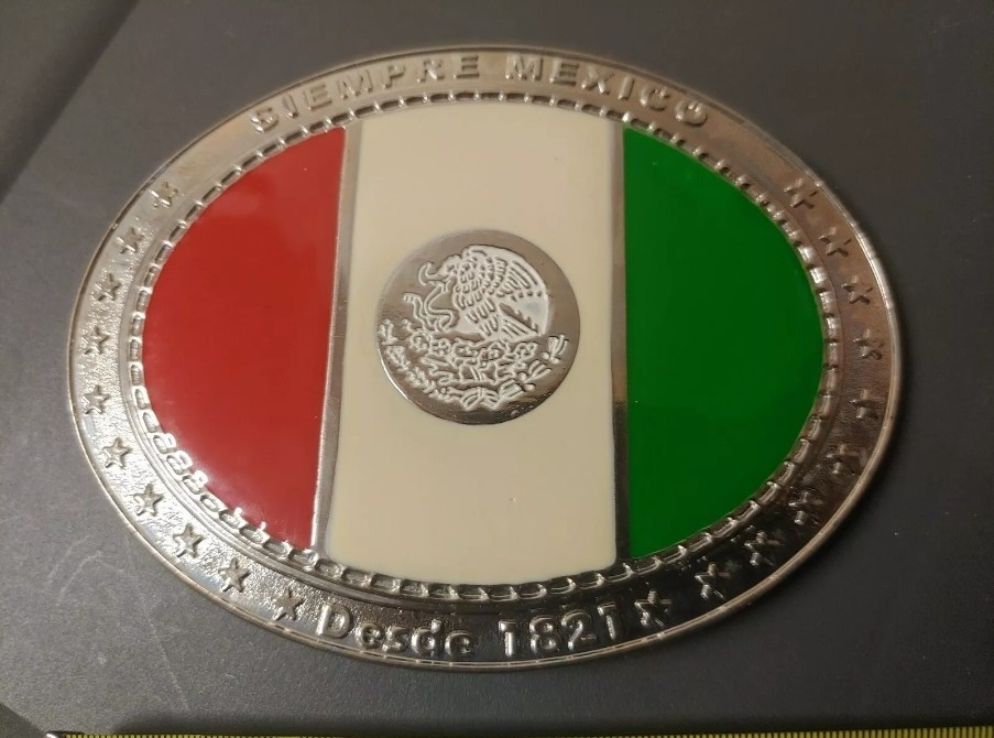 Viva Mexico Mexican Flag Red White Green Eagle Coat of Arms Silver Belt Buckle