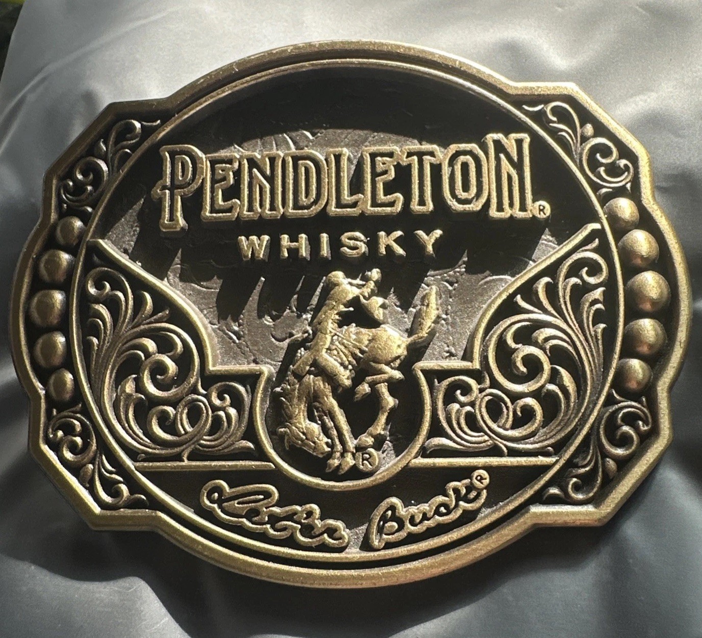 Pendleton Whiskey Belt Buckle 2024 Let&rsquo;er Buck Promo Montana Silversmiths GMP488