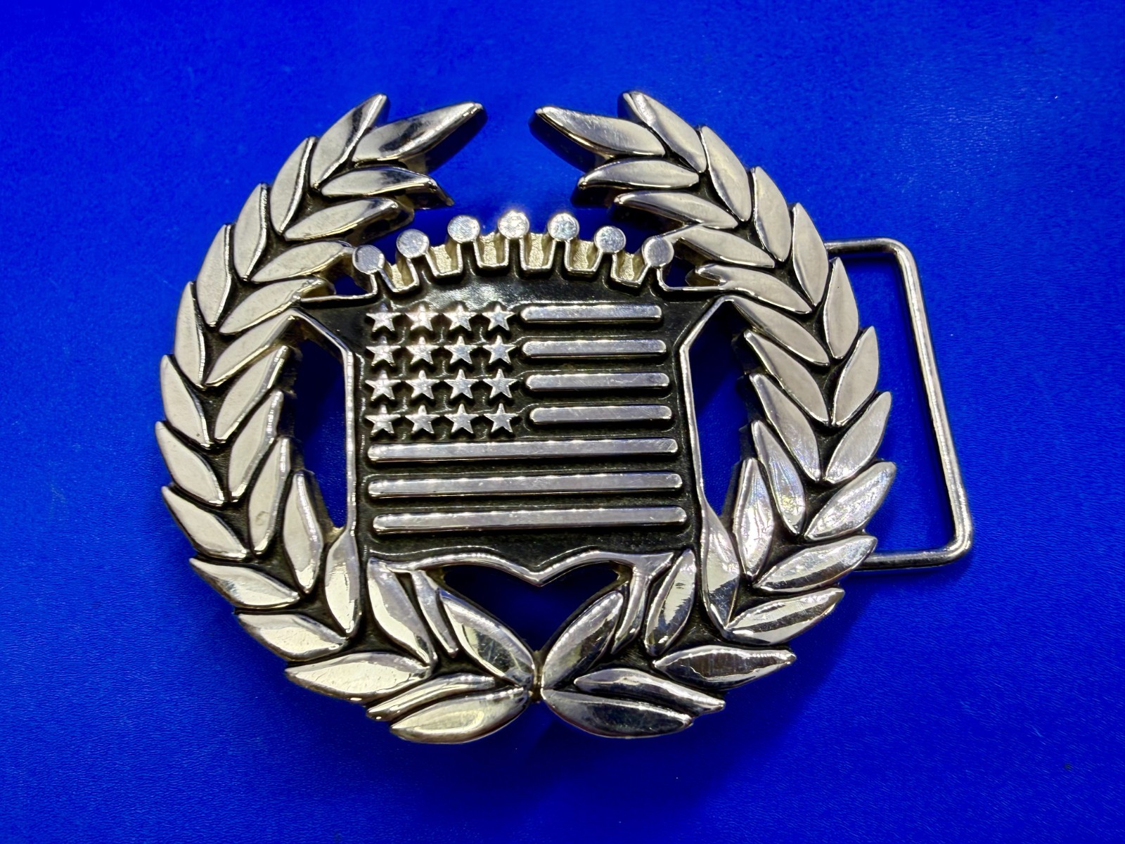 Cadillac Crown Logo Olive Branch Silver Color Famous Stars & Stripes Belt Buckle