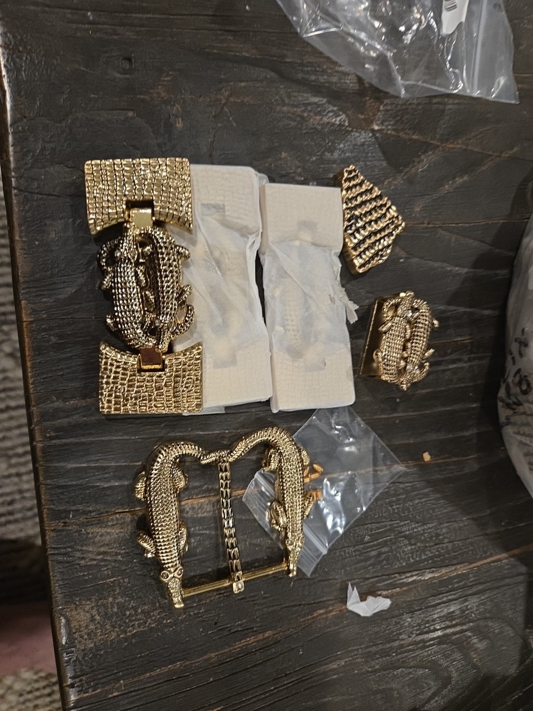 6 Piece Gator Belt Buckle Set