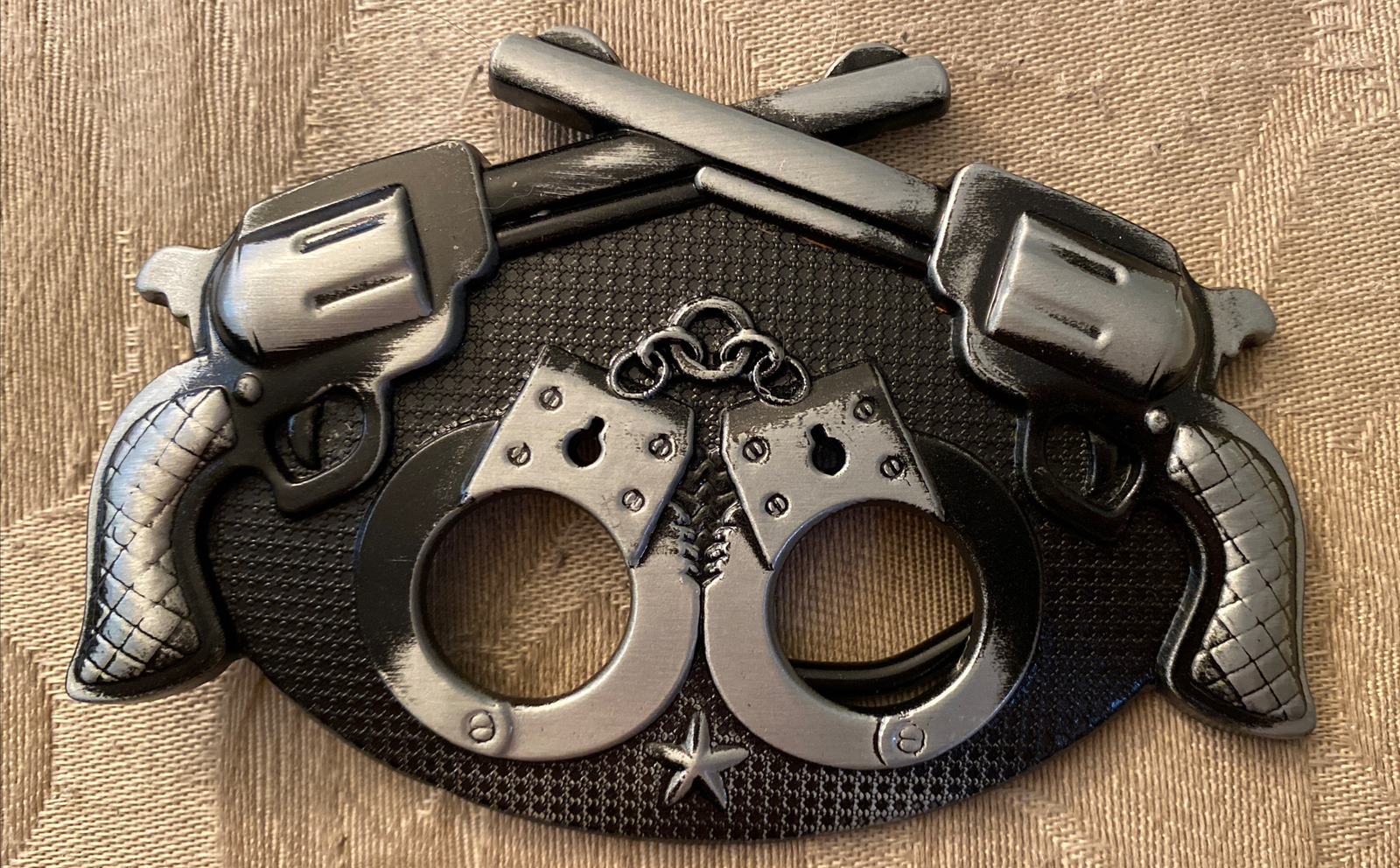 Belt Buckle Mens Guns & Handcuffs Black & Gray Metal 4.25” W X 3” H New