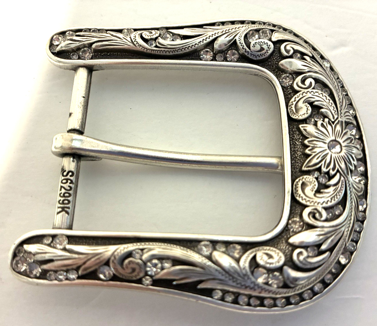 Ladies Silver Tone Square Belt Buckles 2 ½” – 3” Wide 2 ½” – 2 ¾ Tall