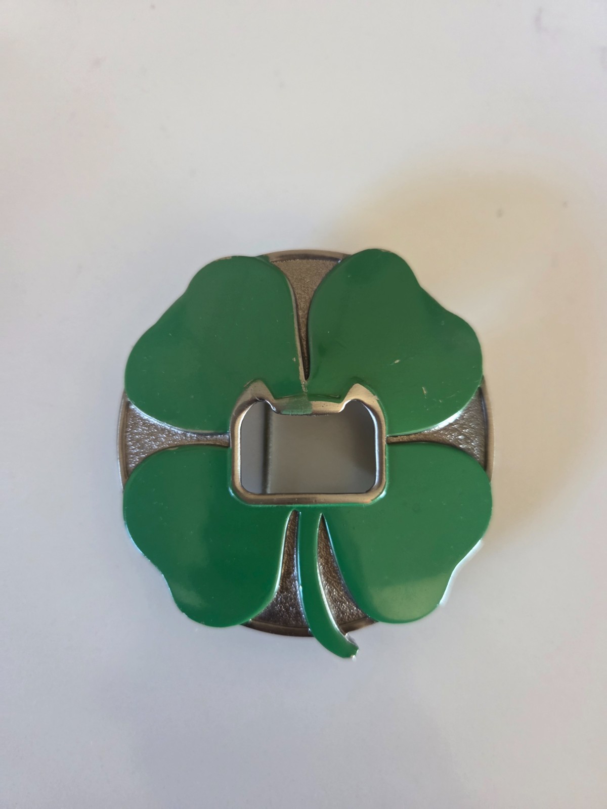 St Patrick&rsquo;s Day 4 Leaf Clover Shamrock Belt Buckle Bottle Opener