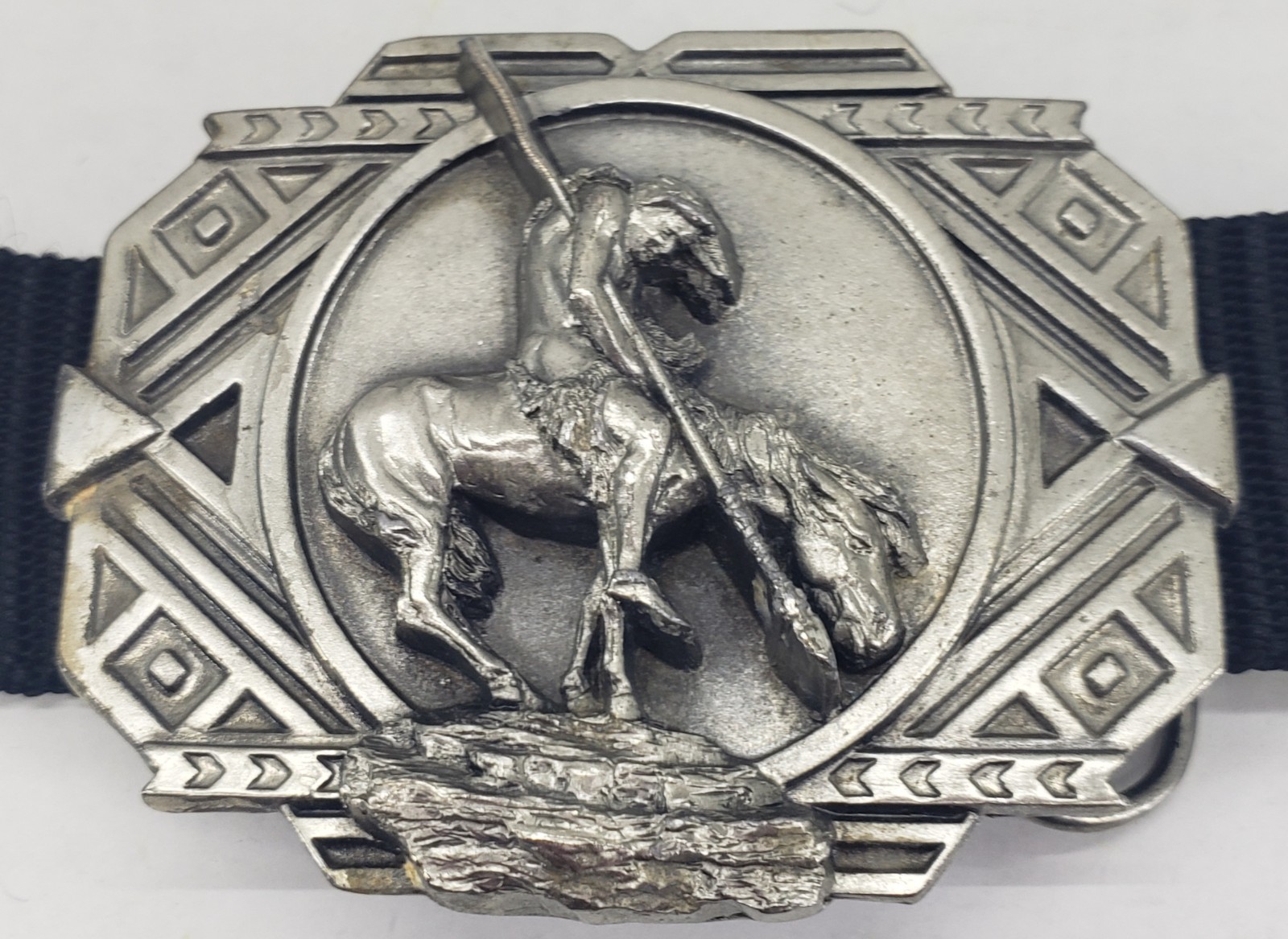 Men&rsquo;s Indian on Horse Belt Buckle by Siskiyou, Made in USA [kw383]