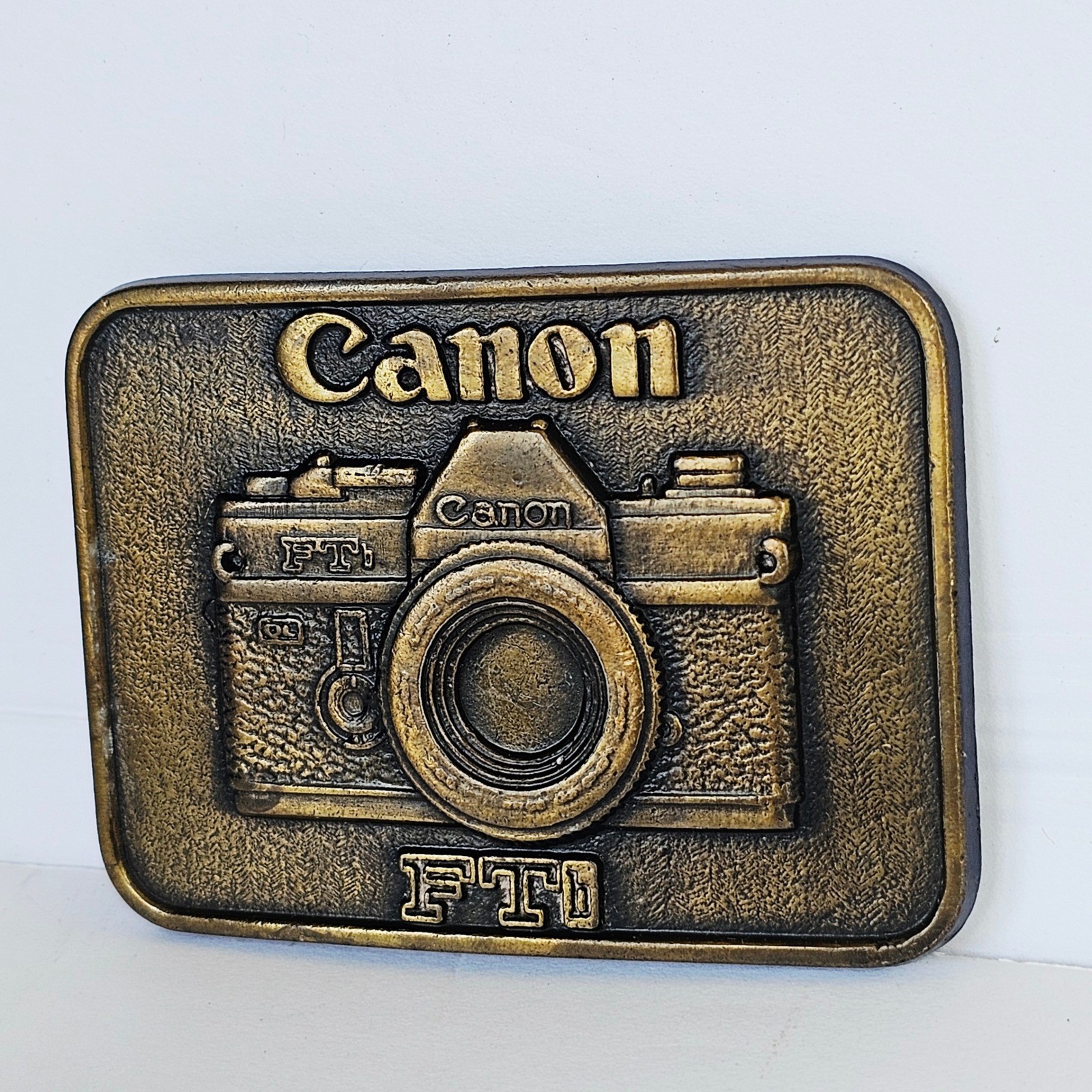 Vtg 70&rsquo;s Canon FTb Camera Belt Buckle Brass Tone Photography Accessory Retro 822