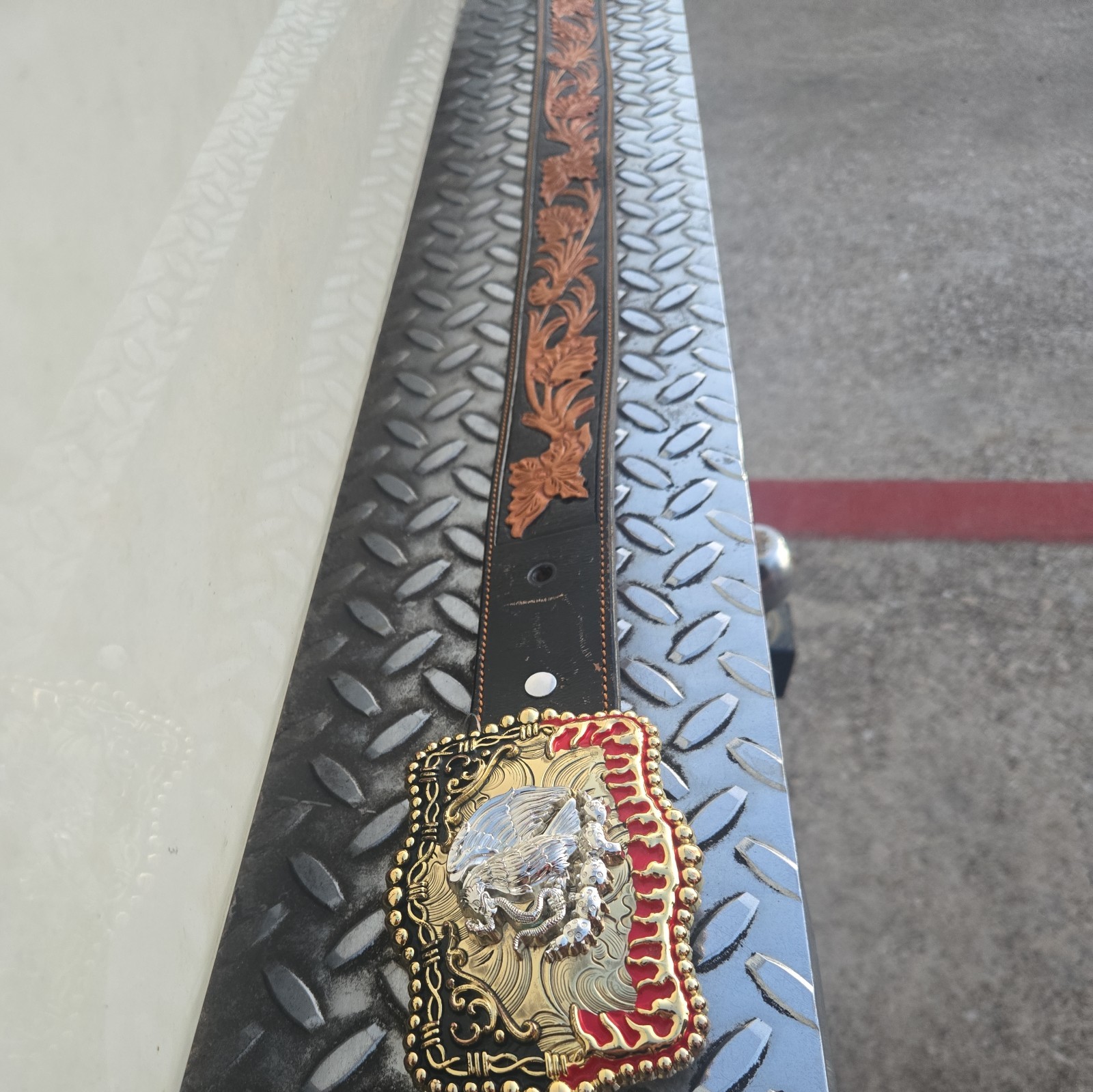 Western Buckle Gold Silver Red Black Red Eagle biting cobra