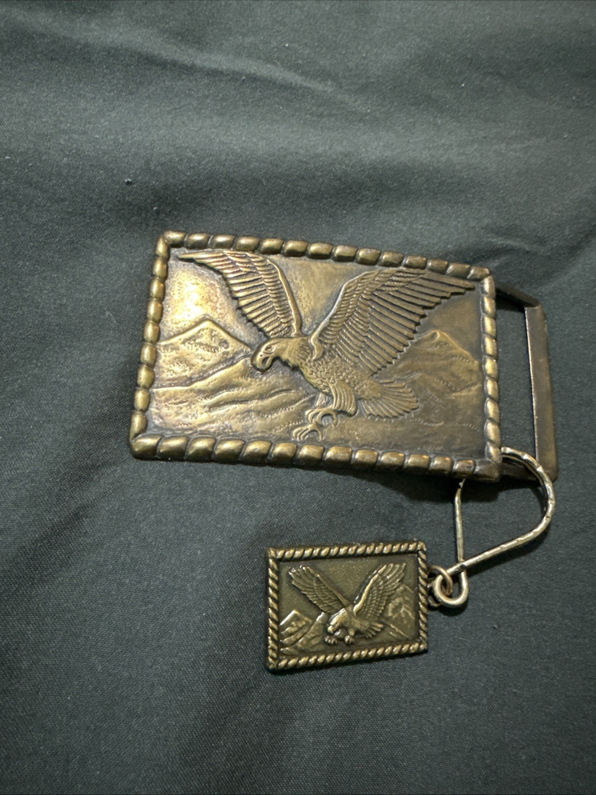 1970s vintage EAGLE belt buckle WESTERN american BRASS cowboy AMERICAN