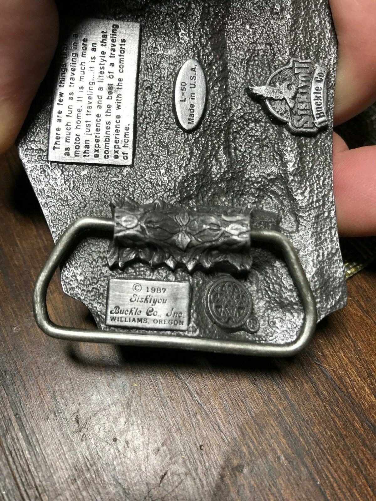 RV motorhome car travel BELT BUCKLE 1987 siskiyou metal western trip road huntin