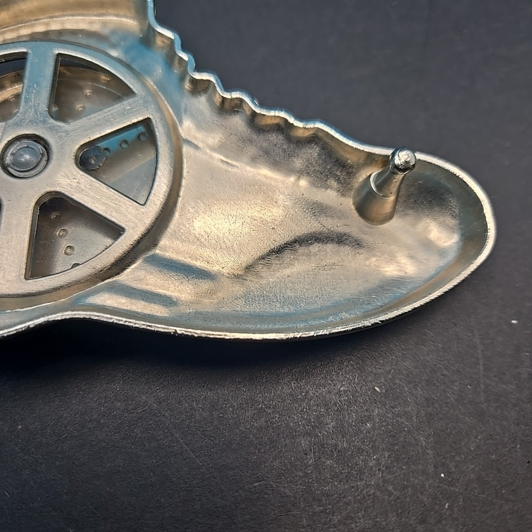 Unbranded Shoe Shaped Belt Buckle with Spinning Lion Head