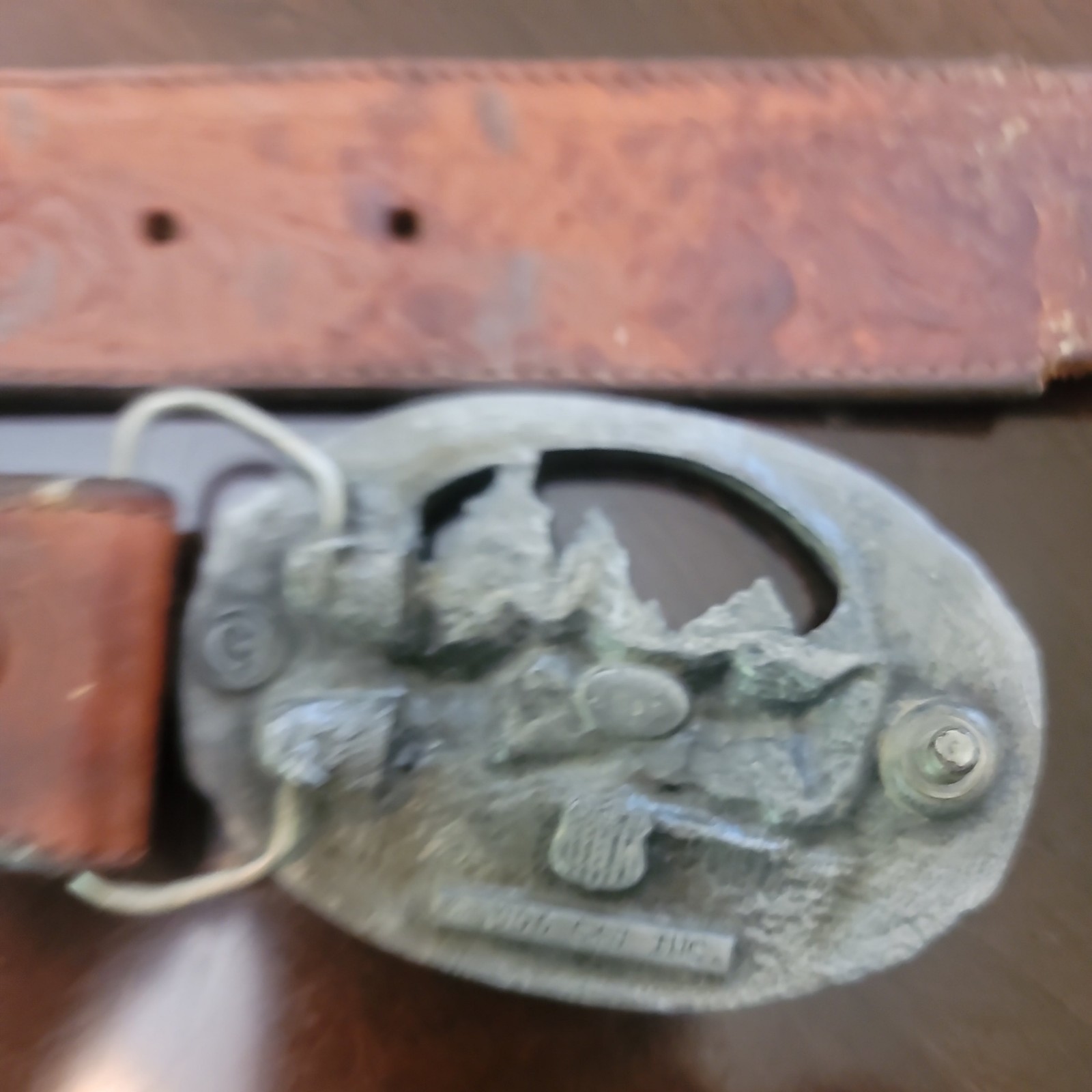 MEN&rsquo;S HEAVY PEWTER 1990 C + J INC DEER SCENE AND ANTLER BELT BUCKLE MADE IN USA