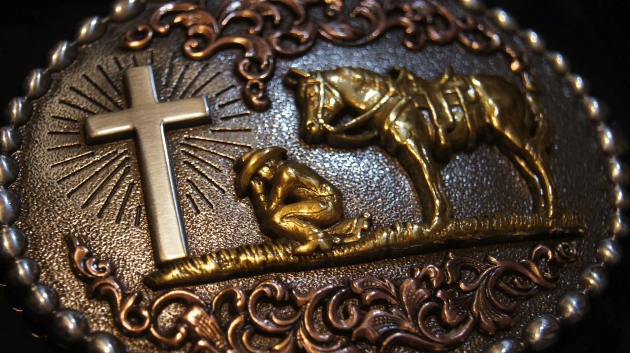 Nocona Cowboy Praying at the Cross Belt Buckle M & F Western 37915