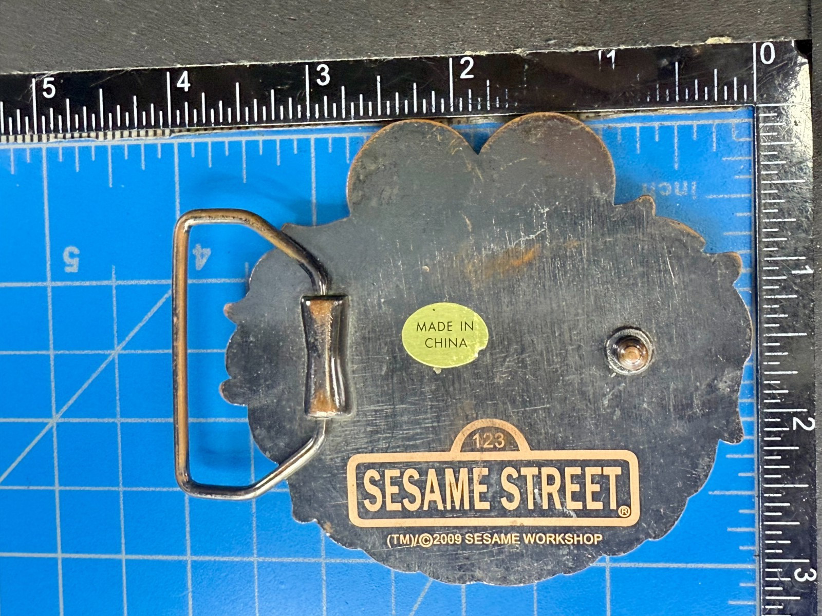 Sesame Street 2009 Cookie Monster Blue Muppet Character Belt Buckle