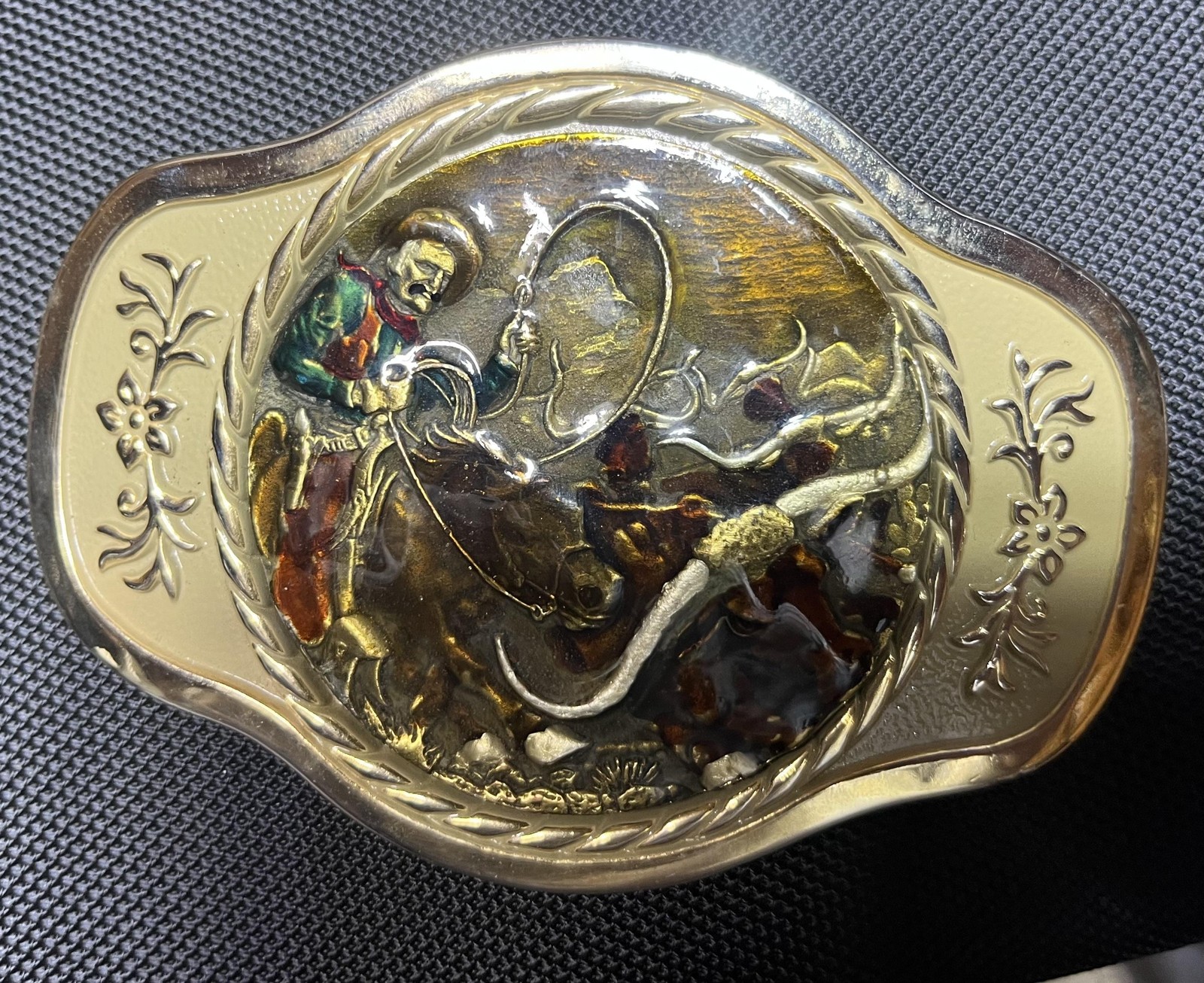 MBCI Belt Buckle Mens Gold Tone Western Cowboy Rodeo Roping Longhorn Enamel