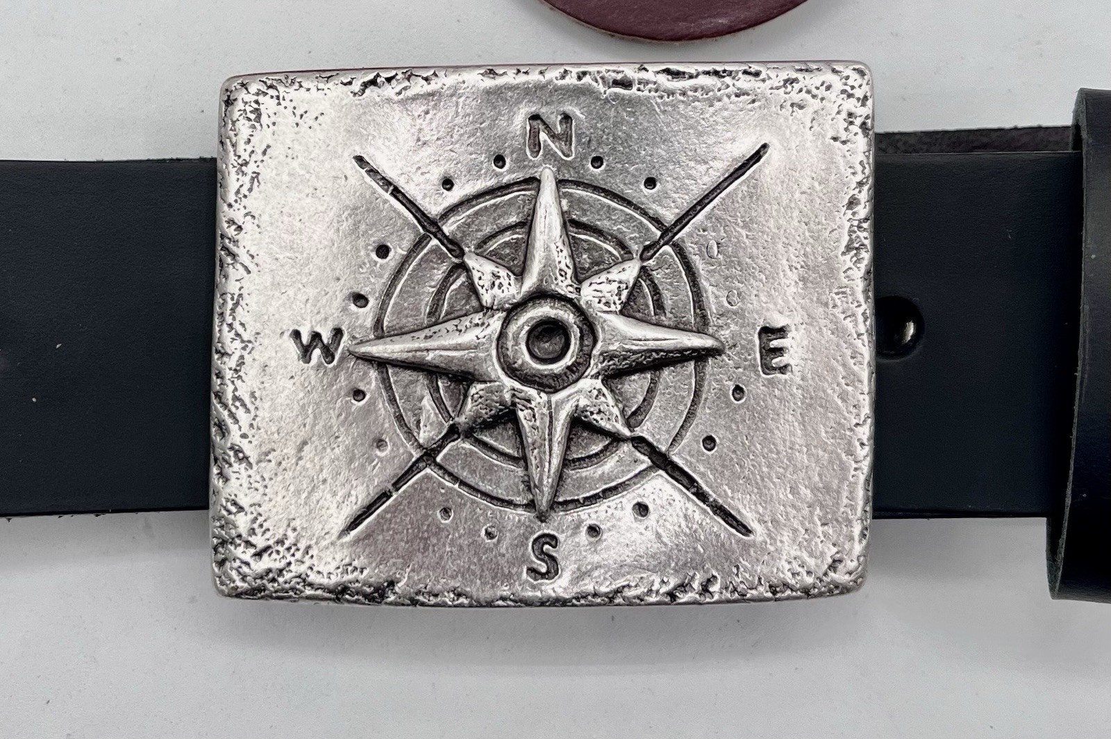Bonfe Leather Workshop: Stunning  » Compass  » Belt Buckle, Pewter With Belt