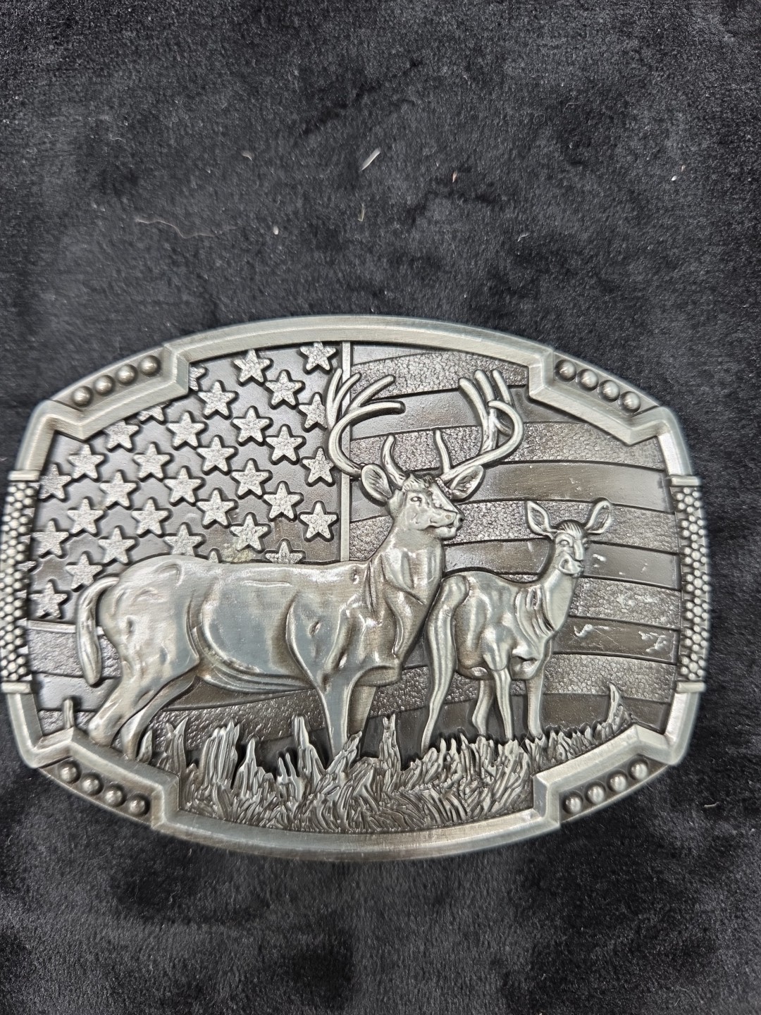 American Flag Deer Hunting Belt Buckle – Buck & Doe, Antique Silver Western