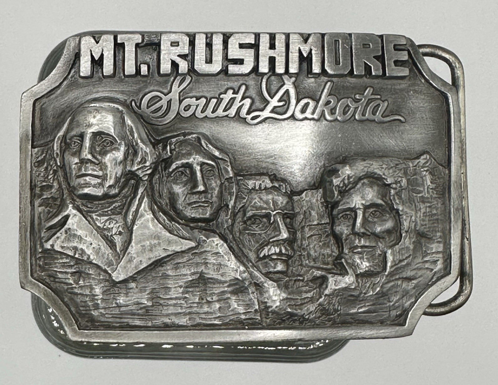 VTG Siskiyou Mt Rushmore Belt Buckle Presidents National Landmark 1987