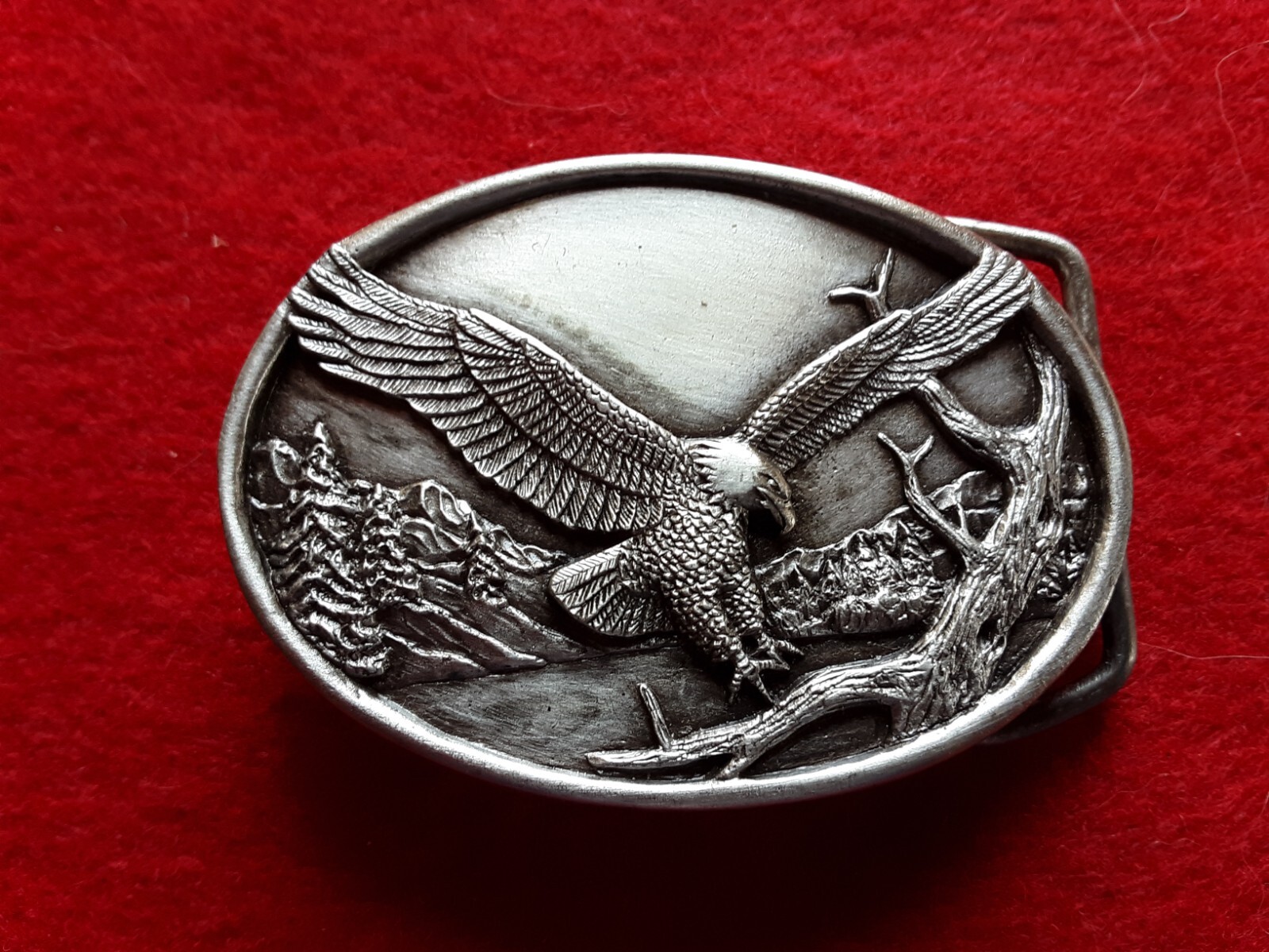 PEWTER BELT BUCKLE, « EAGLE » 3-D DESIGN, SISKIYOU-BERGAMOT USA, MAN-0724*08414